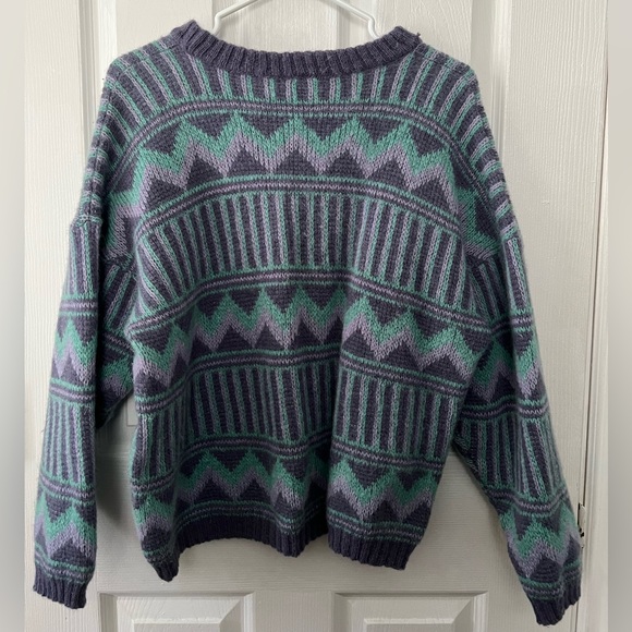 Vintage viking wool sweater - Picture 2 of 3